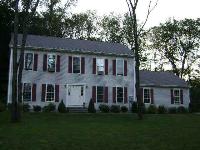 Building photograph for 15 TULIP TREE LN